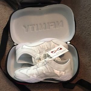 Brand new nfinity evolution cheer shoe